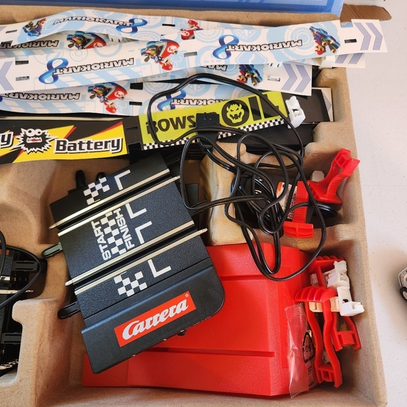 Carrera Go Mariokart Mario Cart Car Racing Set 20080146 complete In Box - Picture 3 of 6